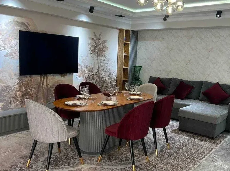 Сдаётся 4-комнатная квартира, 125 м², 1/9 этаж — Юнусабадский район