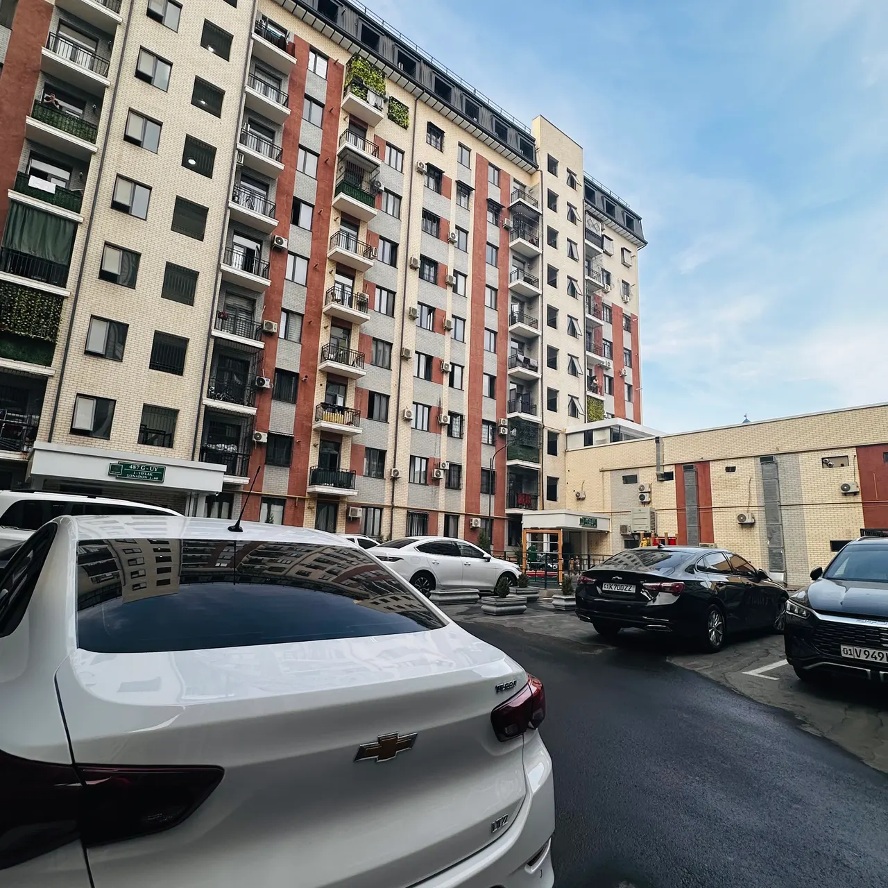 Sotiladi 2 xonali kvartira, 46 m², 2/10 qavat — Uchtepa tumani