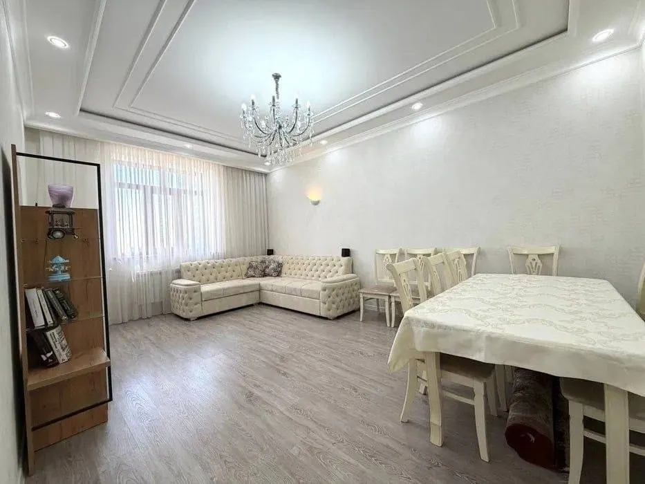 Продаётся 3-комнатная квартира, 95 м², 4/9 этаж — Яшнабадский район