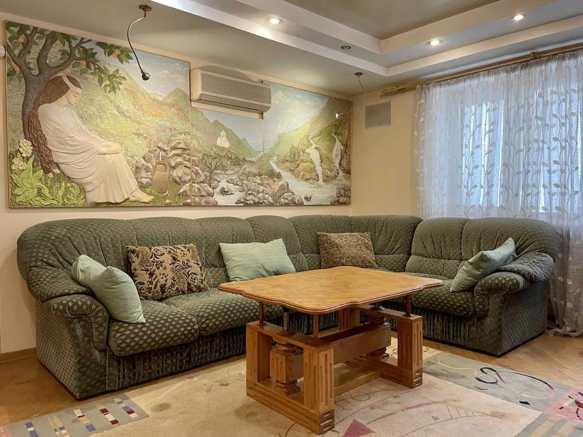 Ижарага берилади 2 хонали квартира, 75 м², 2/4 қават — Миробод тумани