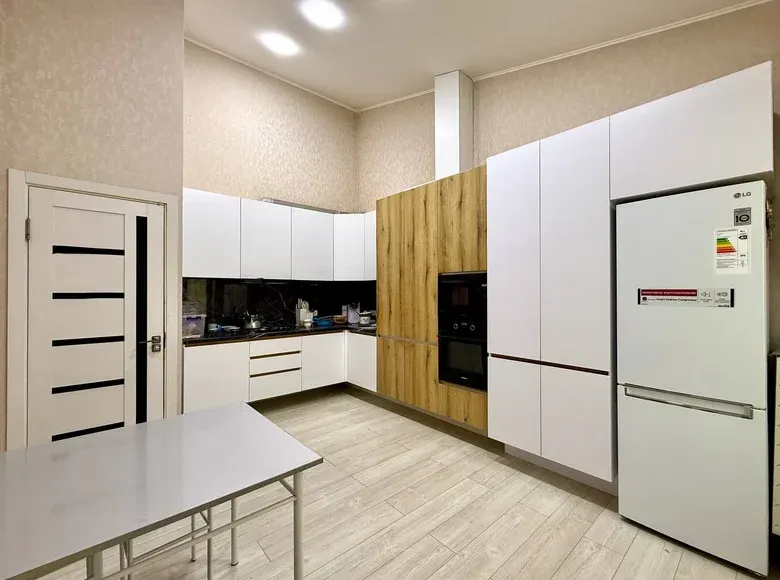Сотилади 4 хонали квартира, 114 м², 6/6 қават — Яшнобод тумани