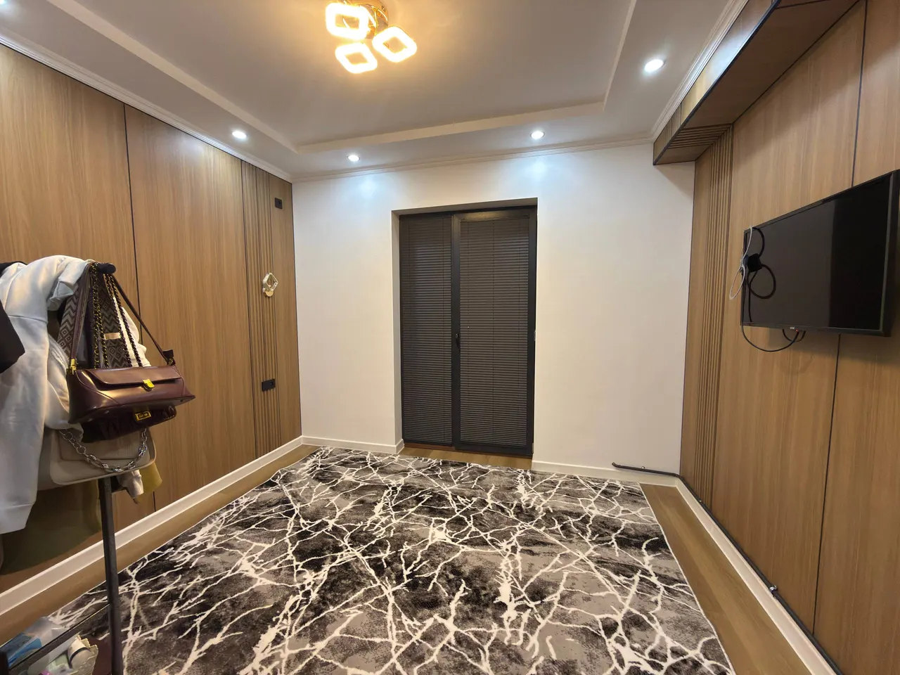 Ижарага берилади 1 хонали квартира, 30 м², 8/16 қават — Яшнобод тумани