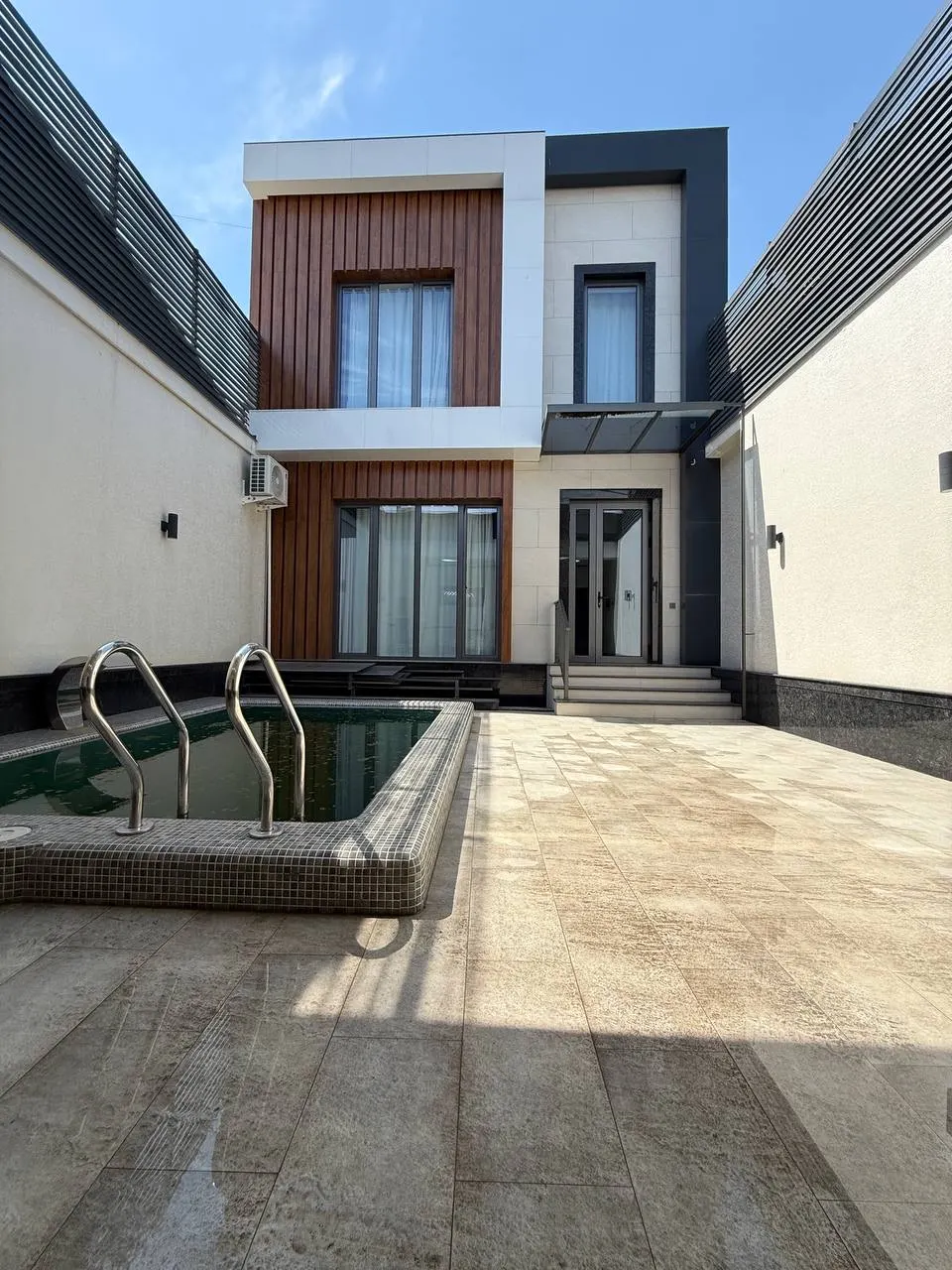 Сдаётся коммерческое помещение, 152 м², 2 сот. — Яккасарайский район
