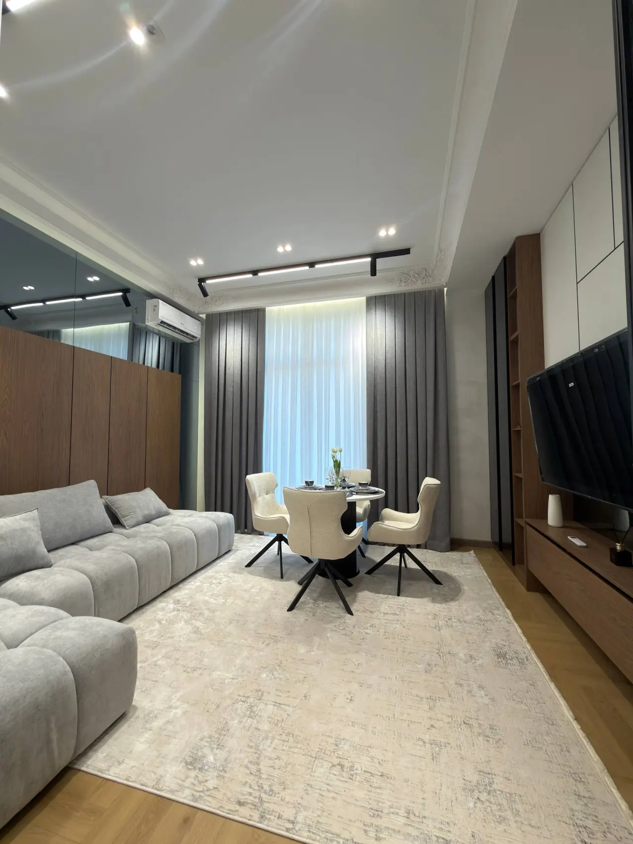 Сотилади 3 хонали квартира, 58 м², 9/14 қават — Мирзо Улуғбек тумани