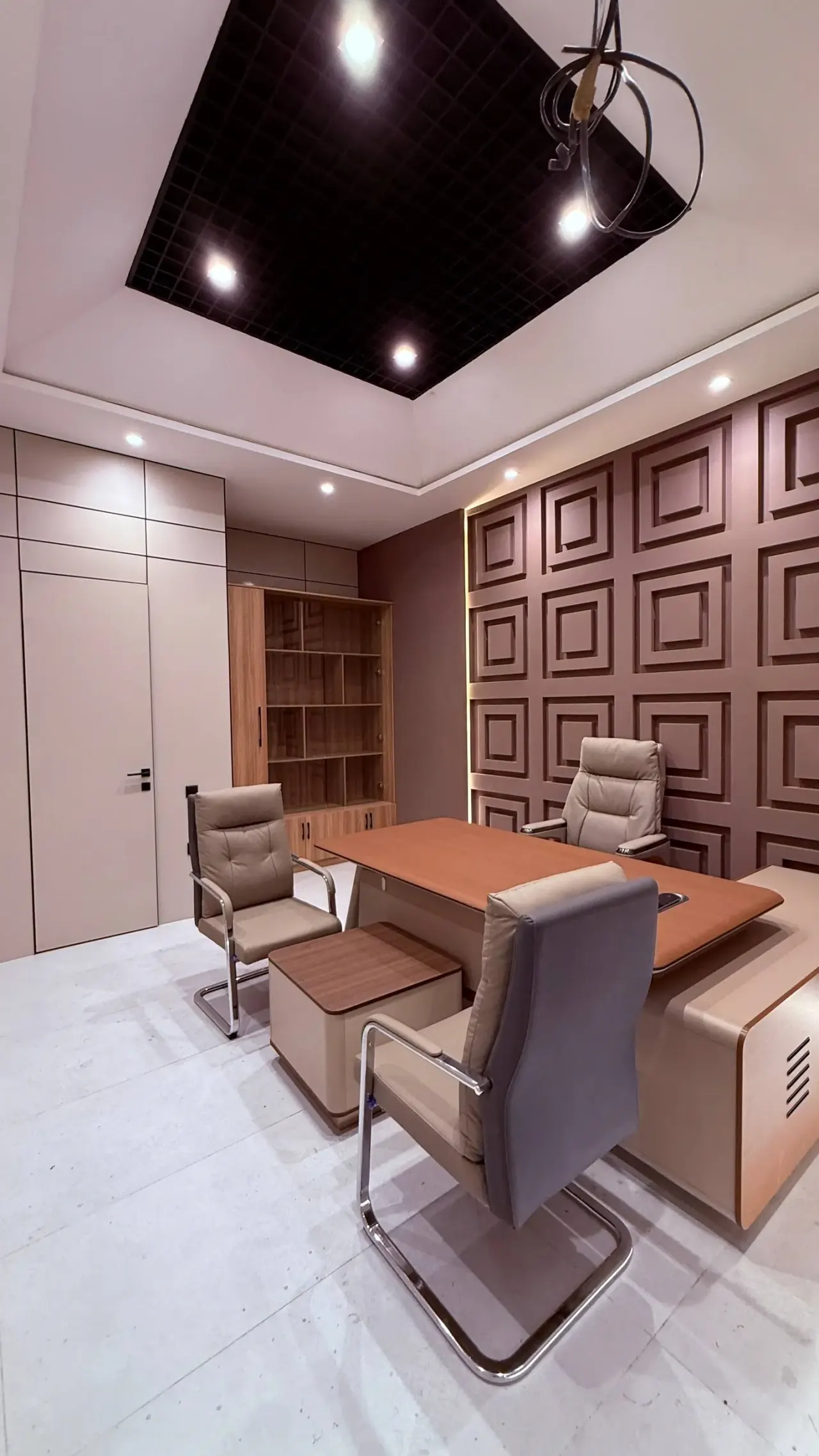 Сдаётся офис, 115 м², 1/9 этаж — Мирзо-Улугбекский район