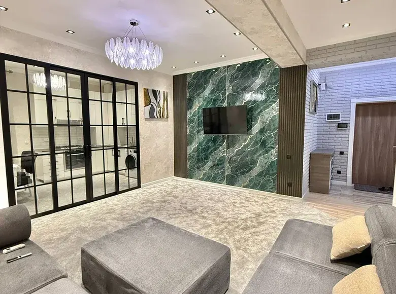 Sotiladi 3 xonali kvartira, 80 m², 3/4 qavat — Mirzo Ulugʻbek tumani