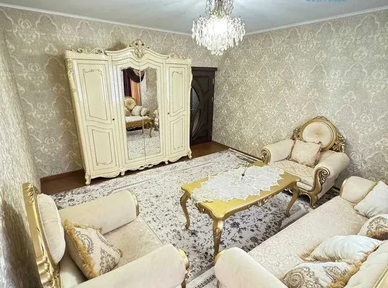 Сдаётся 6-комнатная квартира, 200 м², 4/9 этаж — Юнусабадский район