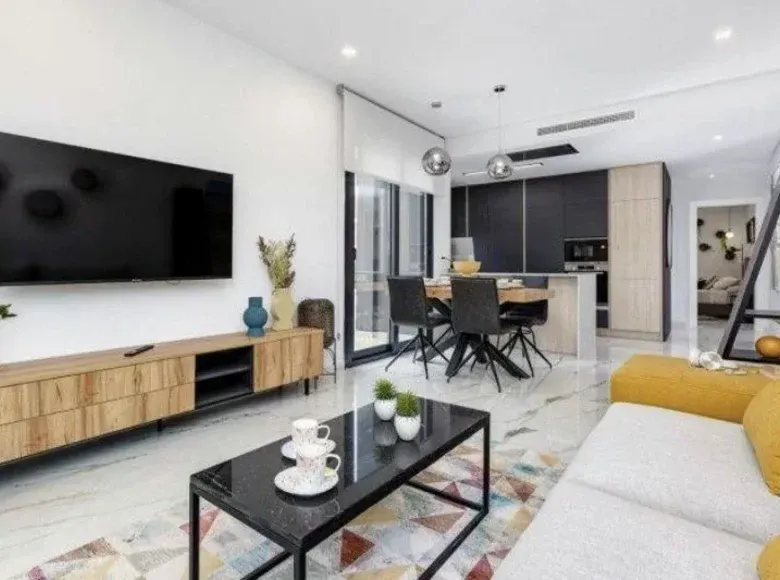 Сдаётся 4-комнатная квартира, 130 м², 7/10 этаж — Чиланзарский район