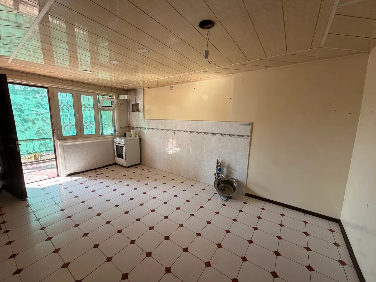 Ижарага берилади 3 хонали квартира, 80 м², 1/9 қават — Учтепа тумани