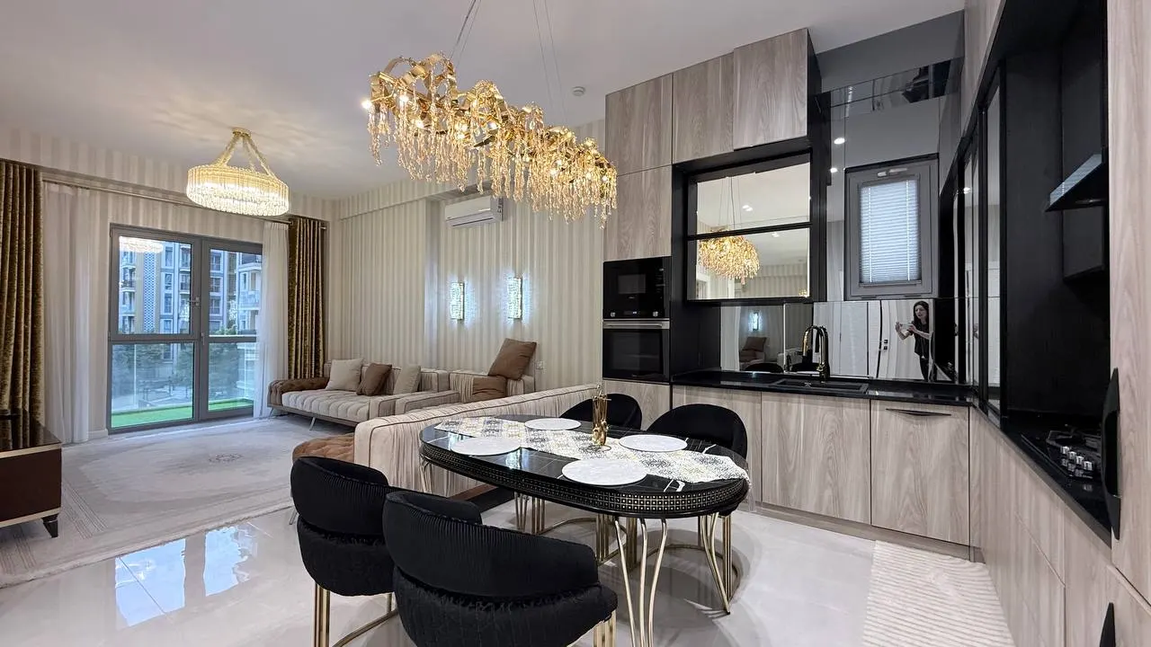 Сотилади 3 хонали квартира, 100 м², 3/7 қават — Миробод тумани