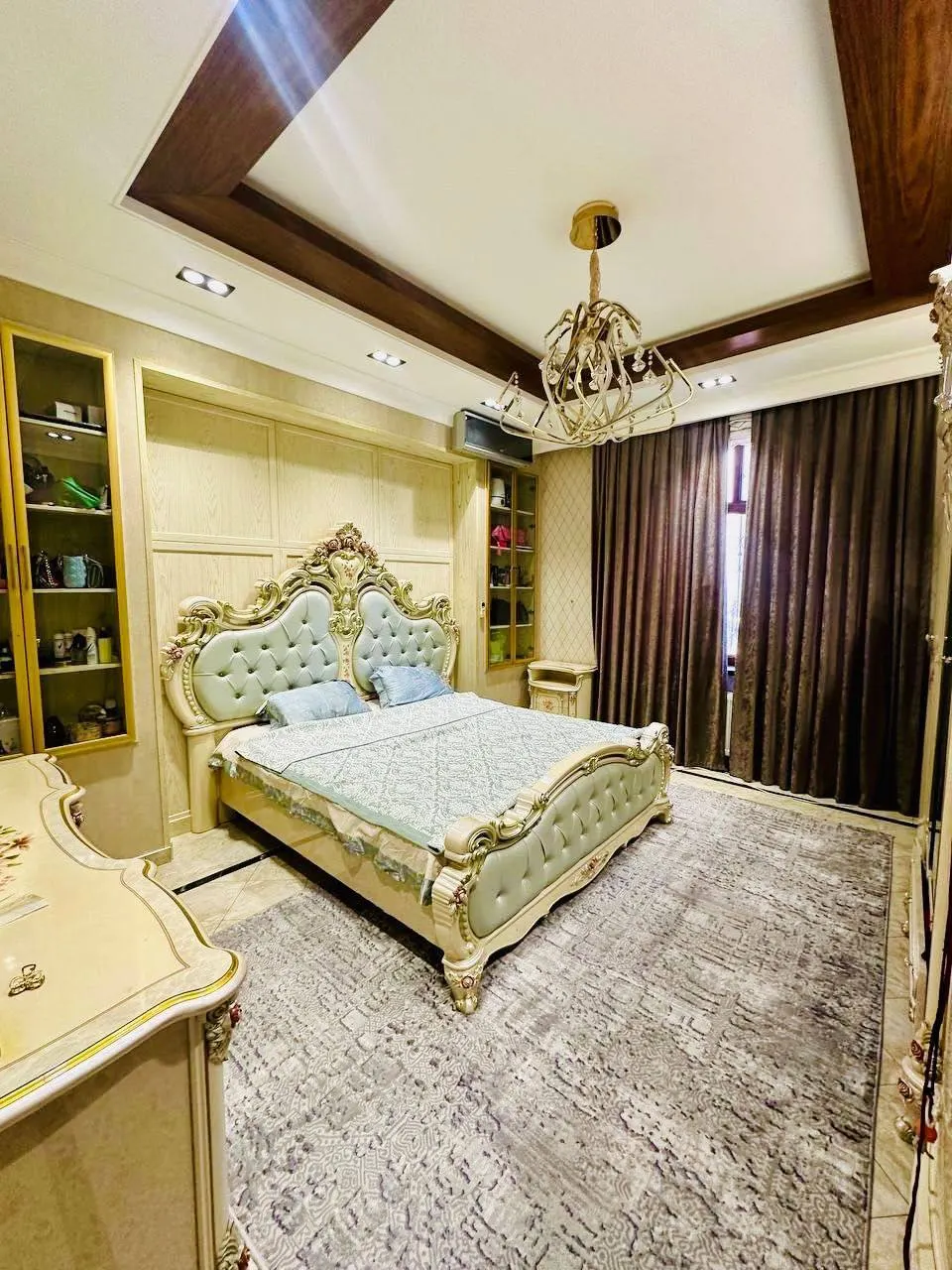 Продаётся 3-комнатная квартира, 100 м², 2/8 этаж — Мирзо-Улугбекский район