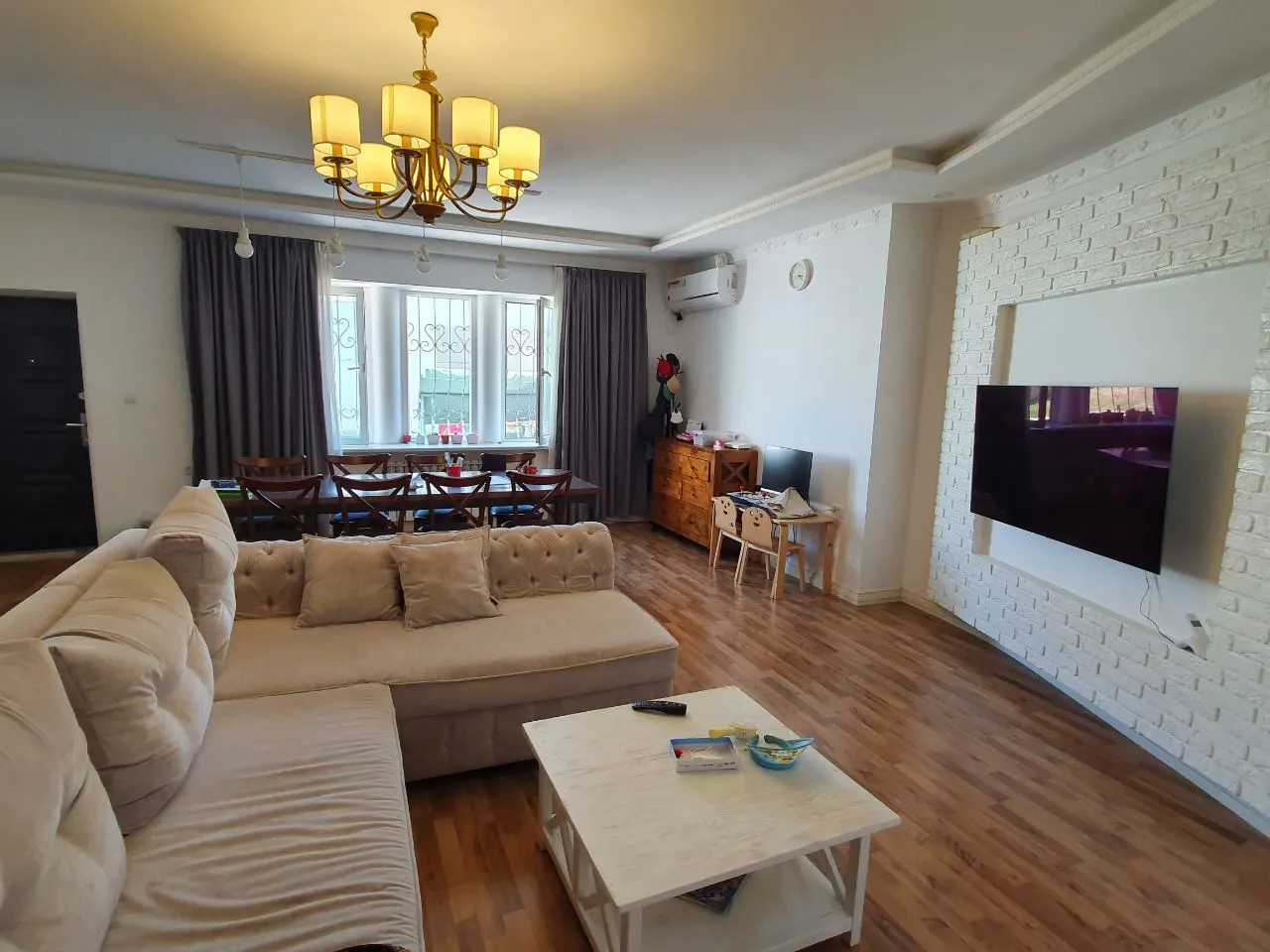 Сдаётся 4-комнатный дом, 3 сот., 200 м², 2/2 этаж — Яккасарайский район