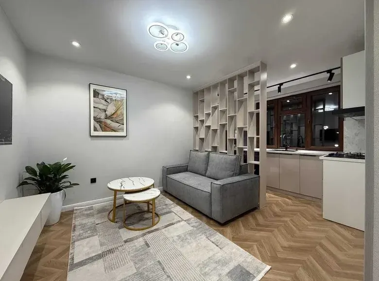 Продаётся 1-комнатная квартира, 28 м², 3/5 этаж — Яккасарайский район
