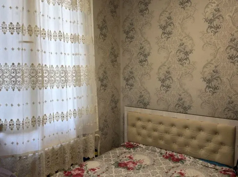 Сотилади 2 хонали квартира, 42 м², 4/4 қават — Мирзо Улуғбек тумани