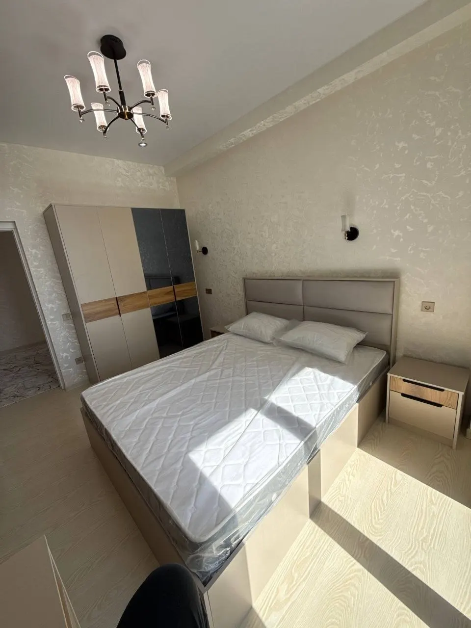 Продаётся 1-комнатная квартира, 40 м², 7/16 этаж — Юнусабадский район