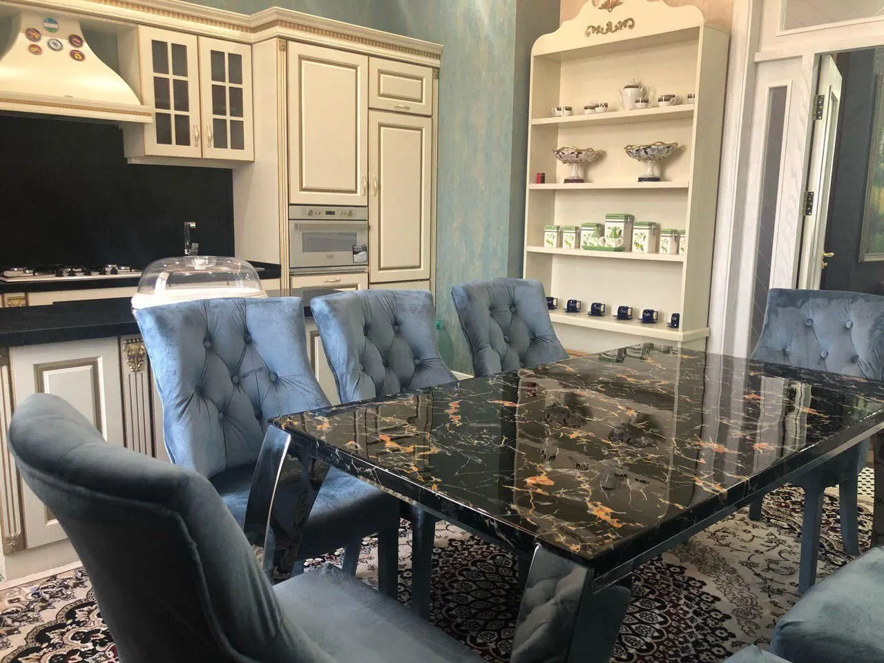Ijaraga beriladi 4 xonali kvartira, 170 m², 2/8 qavat — Yunusobod tumani