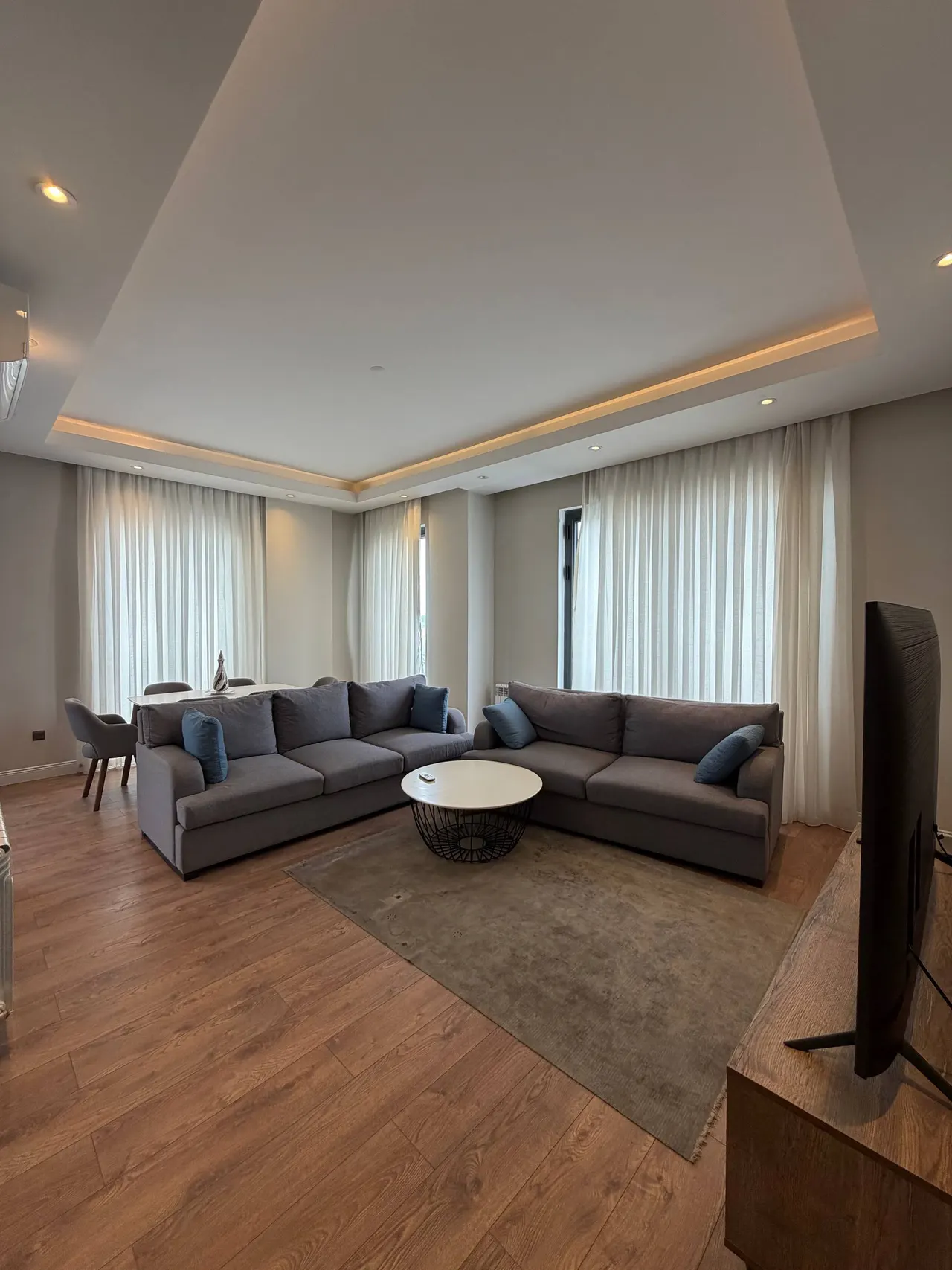 Sotiladi 3 xonali kvartira, 83 m², 7/10 qavat — Yakkasaroy tumani