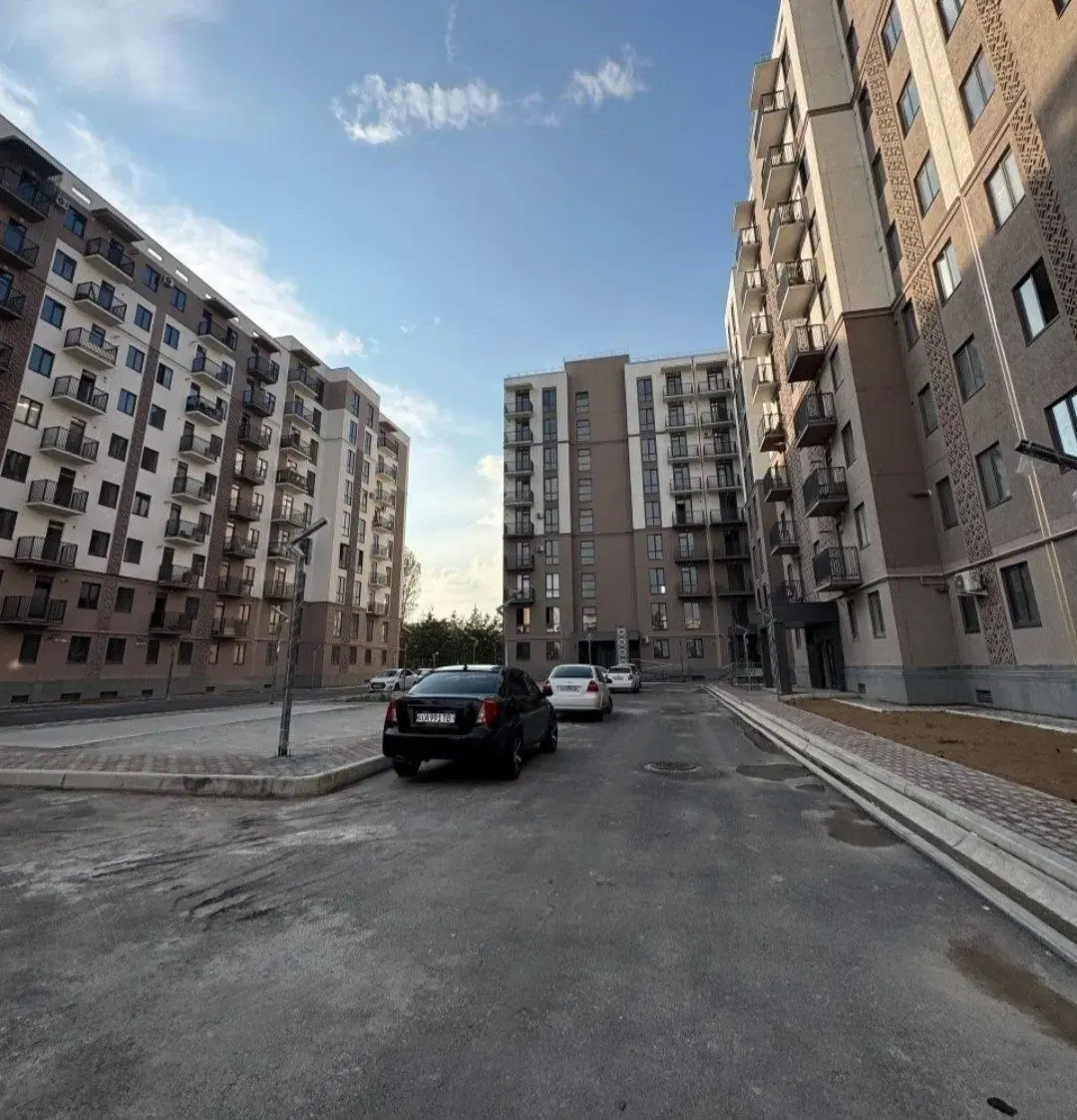 Сотилади 3 хонали квартира, 52 м², 1/9 қават — Юнусобод тумани