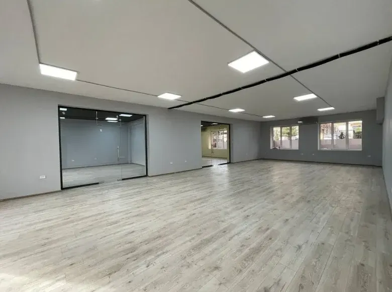 Сотилади тижорат биноси, 490 м², 1/8 қават — Яккасарой тумани