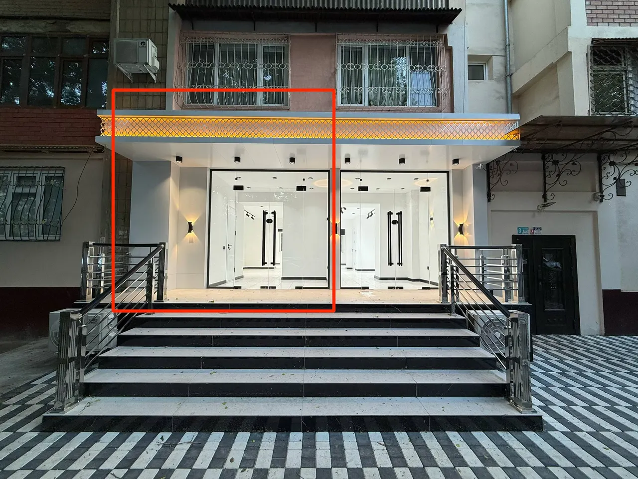 Сотилади тижорат биноси, 55 м², 1/5 қават — Миробод тумани