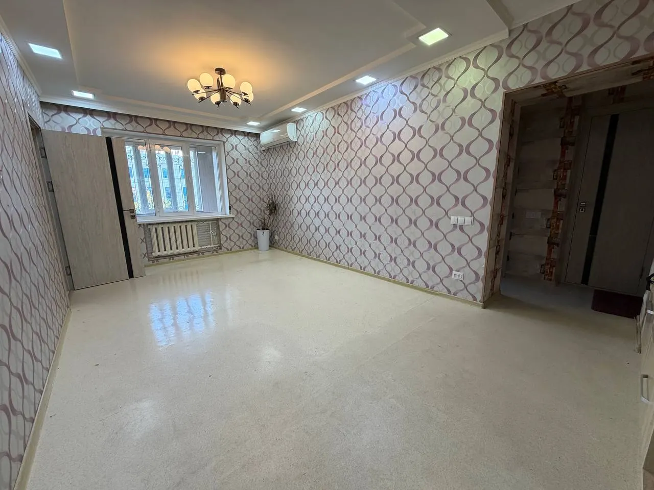 Продаётся 3-комнатная квартира, 70 м², 4/4 этаж — Яккасарайский район