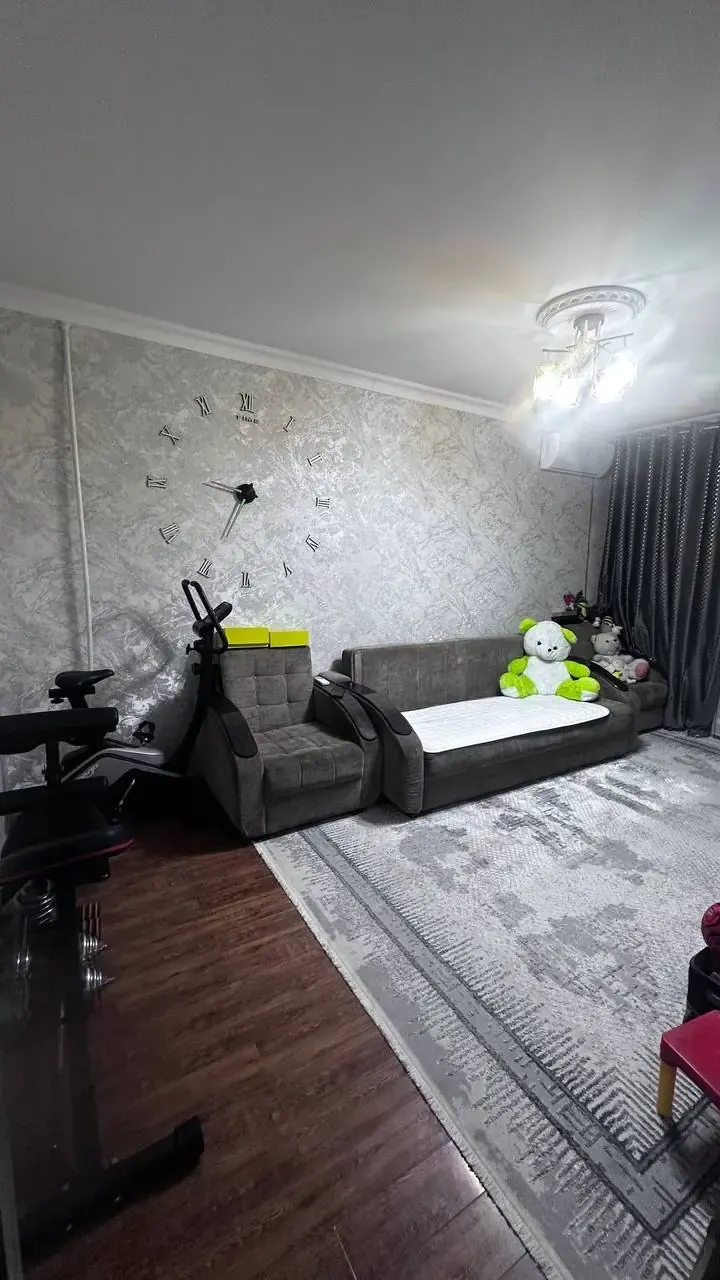 Сотилади 2 хонали квартира, 45 м², 1/5 қават — Мирзо Улуғбек тумани