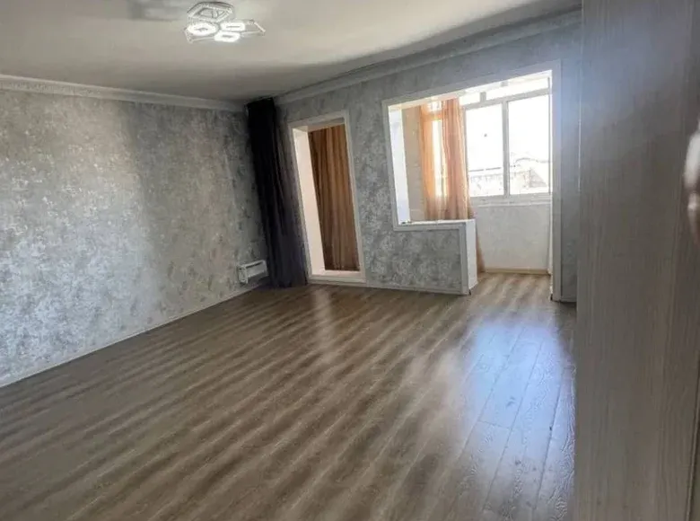 Сотилади 2 хонали квартира, 72 м², 6/9 қават — Мирзо Улуғбек тумани