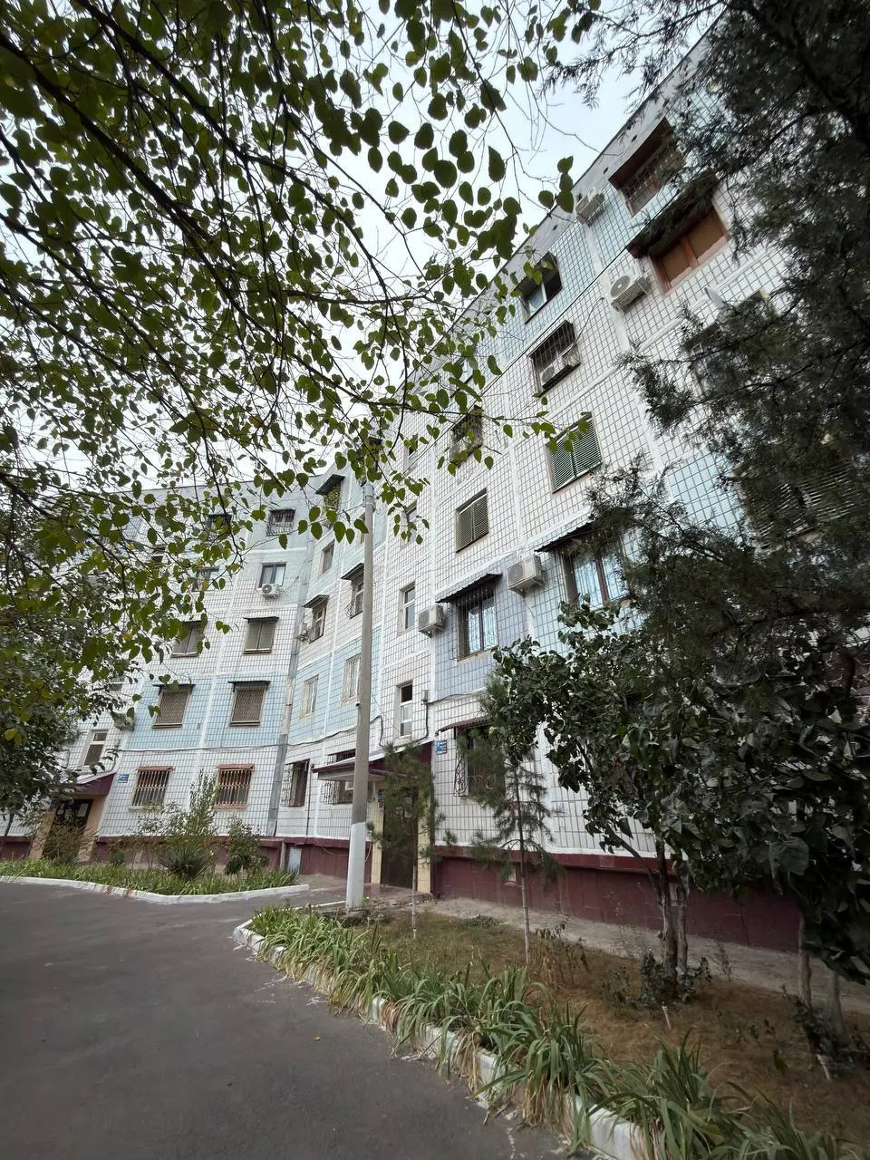 Sotiladi 2 xonali kvartira, 56 m², 4/5 qavat — Mirobod tumani