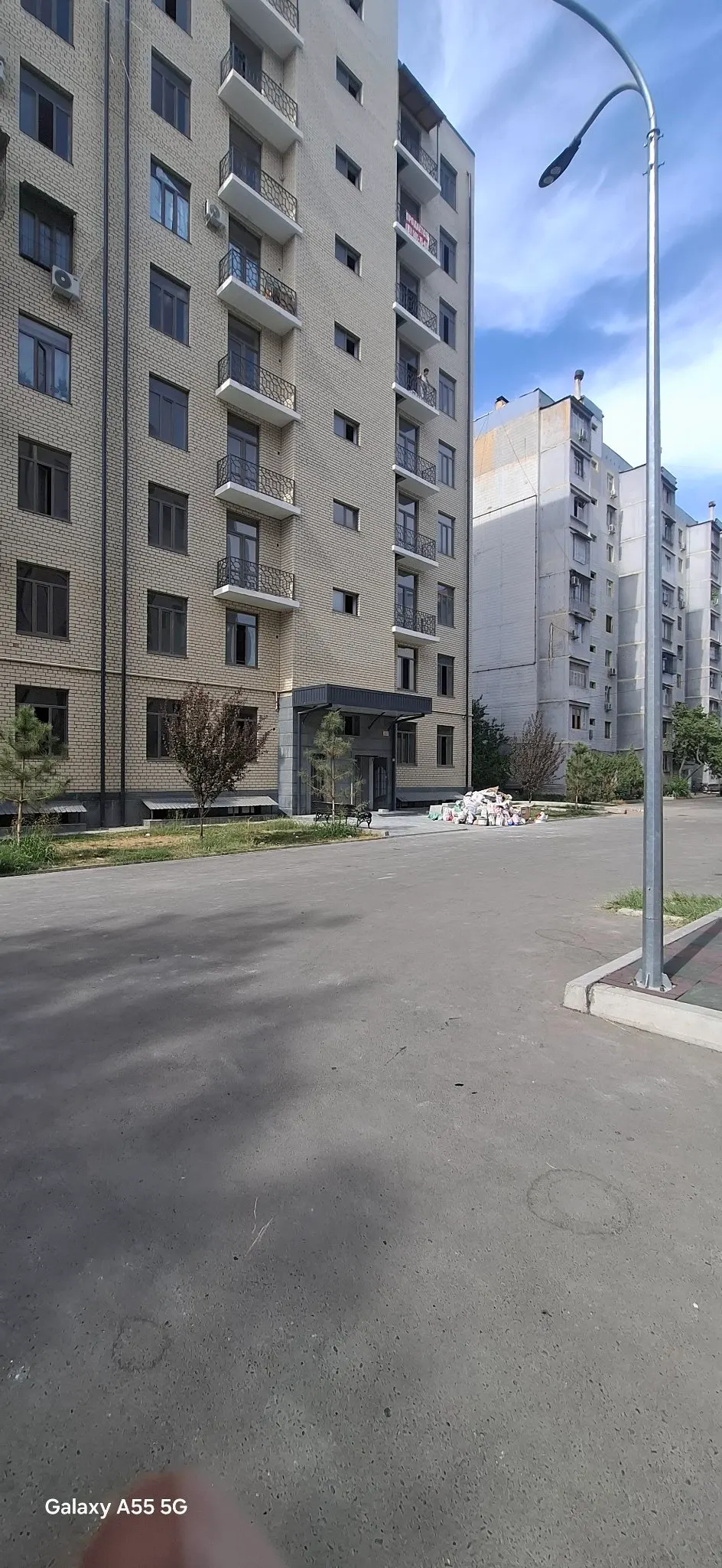 Sotiladi 6 xonali kvartira, 140 m², 1/9 qavat — Sergeli tumani