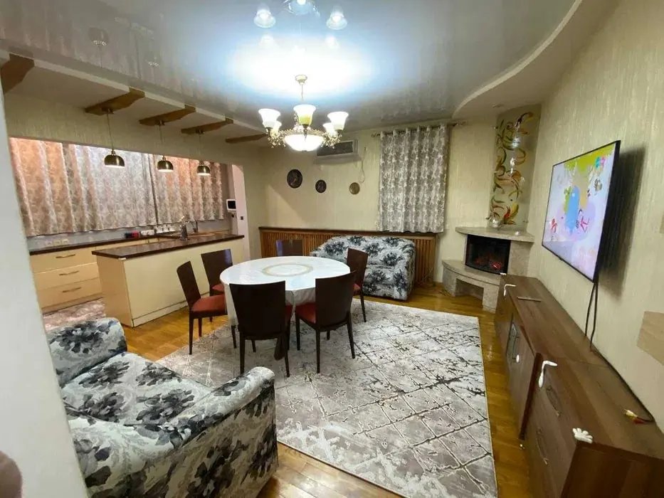 Ижарага берилади 4 хонали квартира, 100 м², 1/4 қават — Миробод тумани