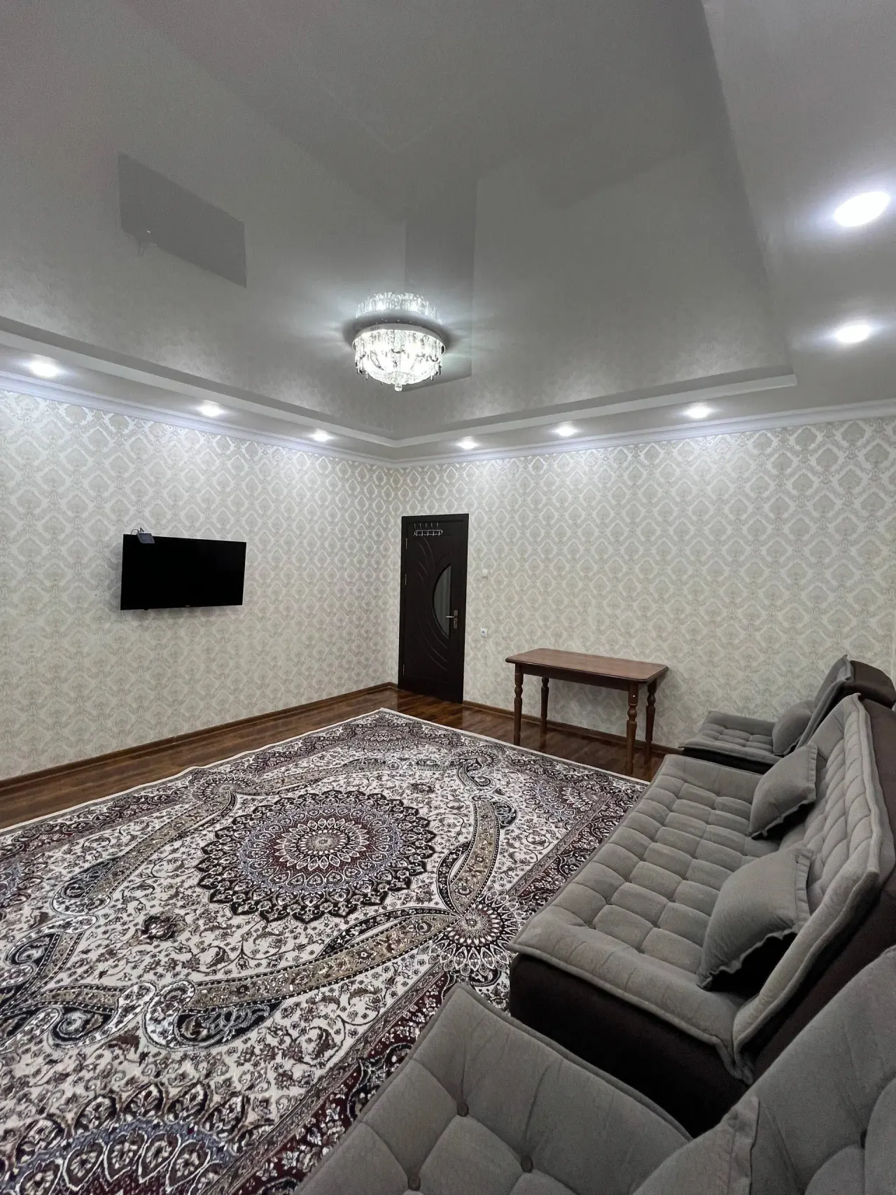 Сдаётся 3-комнатная квартира, 75 м², 8/9 этаж — Мирабадский район