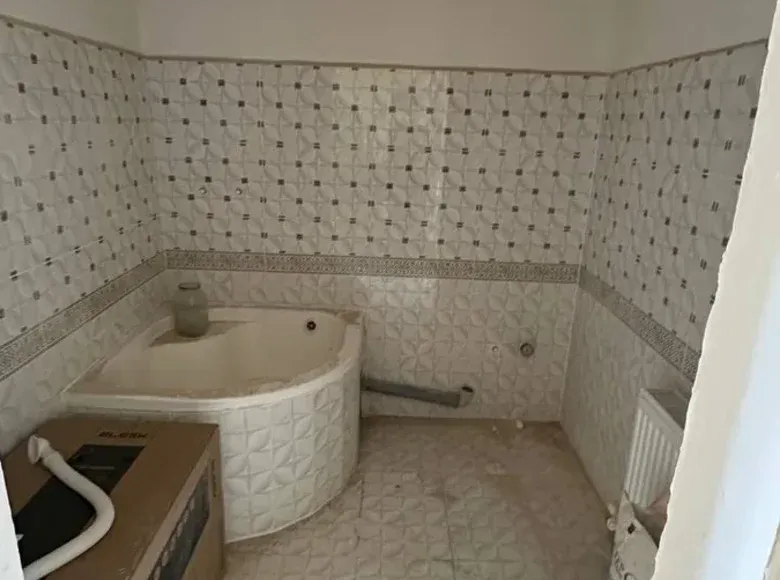 Продаётся 2-комнатная квартира, 72 м², 4/8 этаж — Бухара