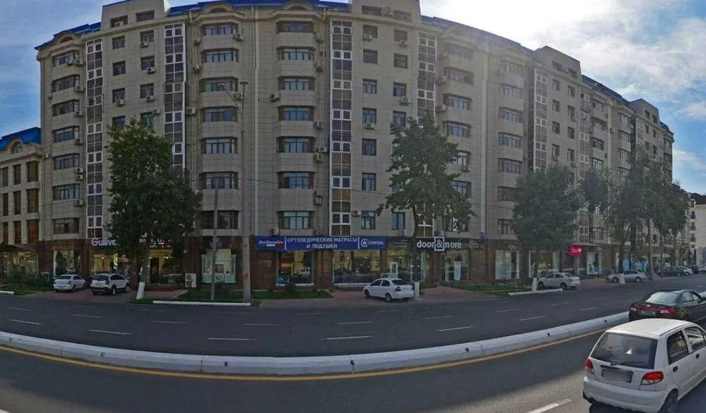 Sotiladi 2 xonali kvartira, 77 m², 4/9 qavat — Yakkasaroy tumani