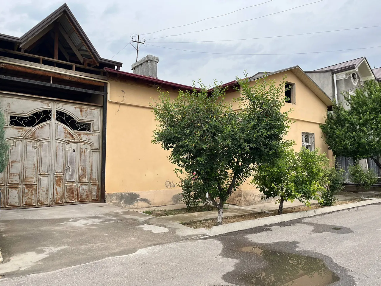 Сотилади 5 хонали ҳовли уй, 6 сотих, 130 м² — Мирзо Улуғбек тумани