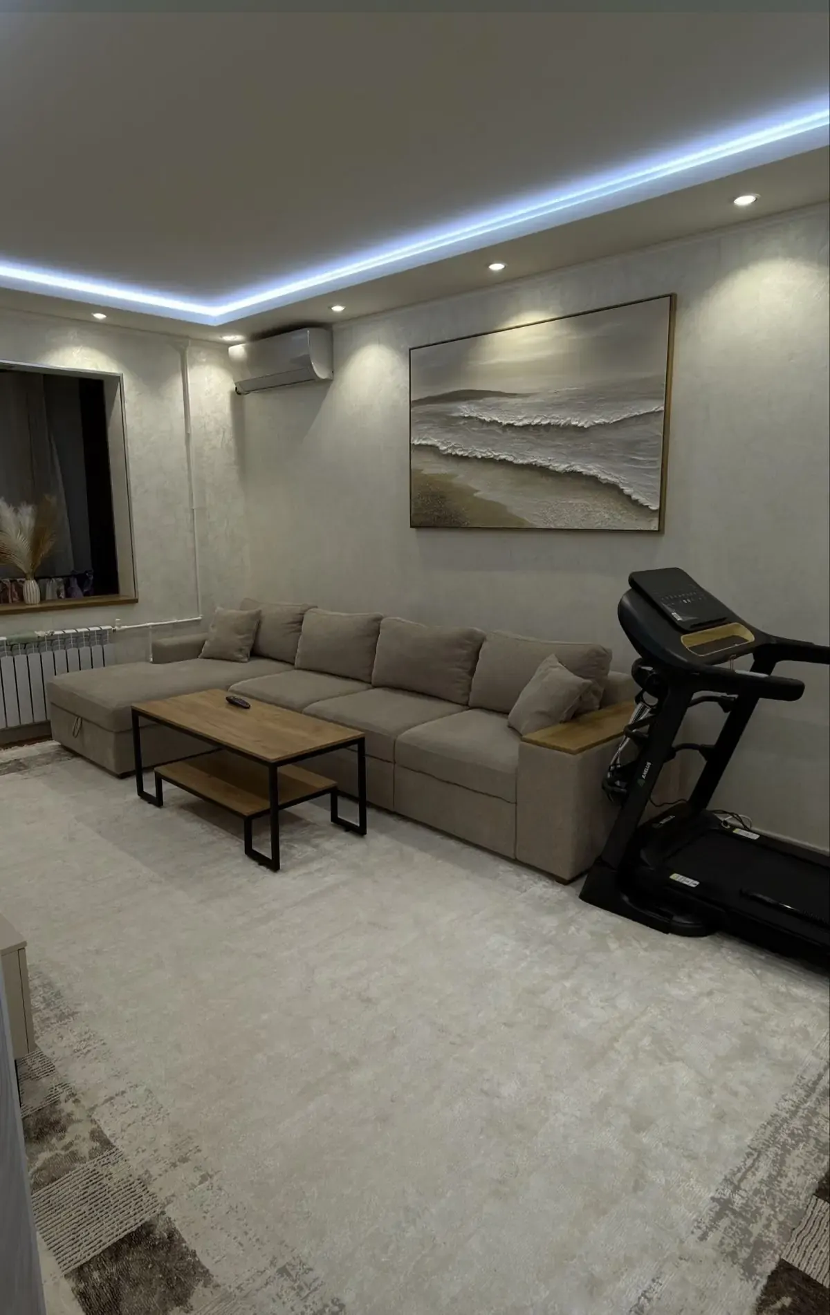 Продаётся 4-комнатная квартира, 90 м², 1/4 этаж — Мирзо-Улугбекский район