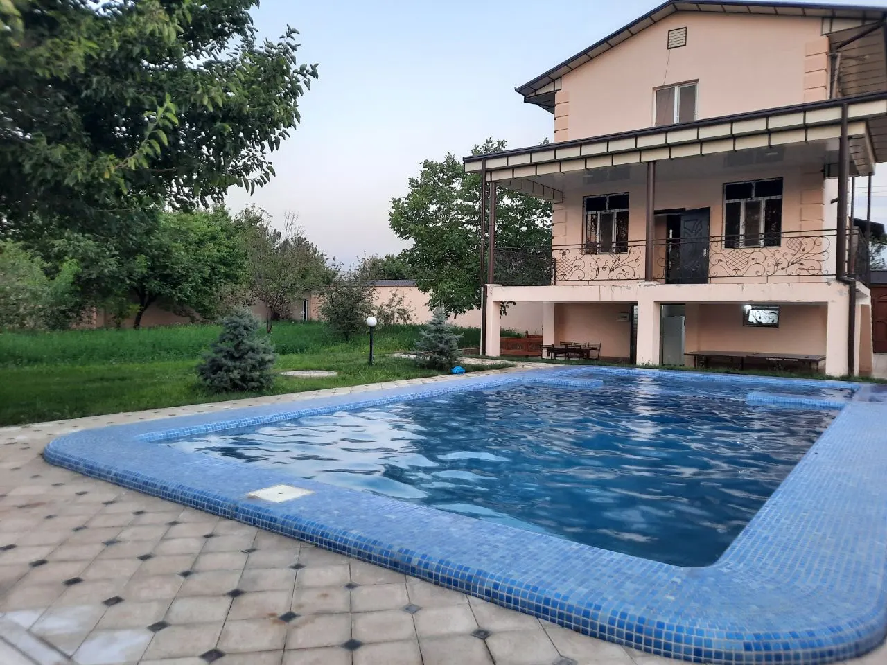 Продаётся дом, 12 сот., 3/3 этаж — Бостанлыкский район