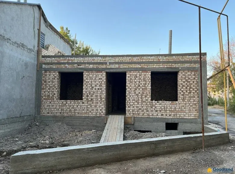 Sotiladi hovli uy, 110 m² — Toshkent shahri