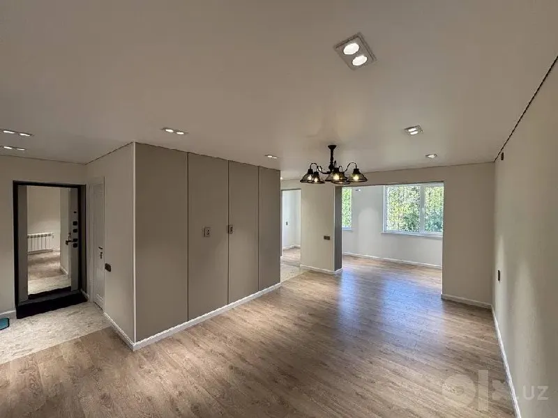 Продаётся 3-комнатная квартира, 74 м², 4/5 этаж — Мирзо-Улугбекский район
