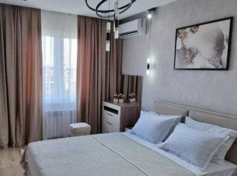 Сотилади 4 хонали квартира, 100 м², 8/9 қават — Яккасарой тумани