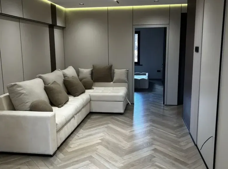 Sotiladi 4 xonali kvartira, 80 m², 3/4 qavat — Chilonzor tumani