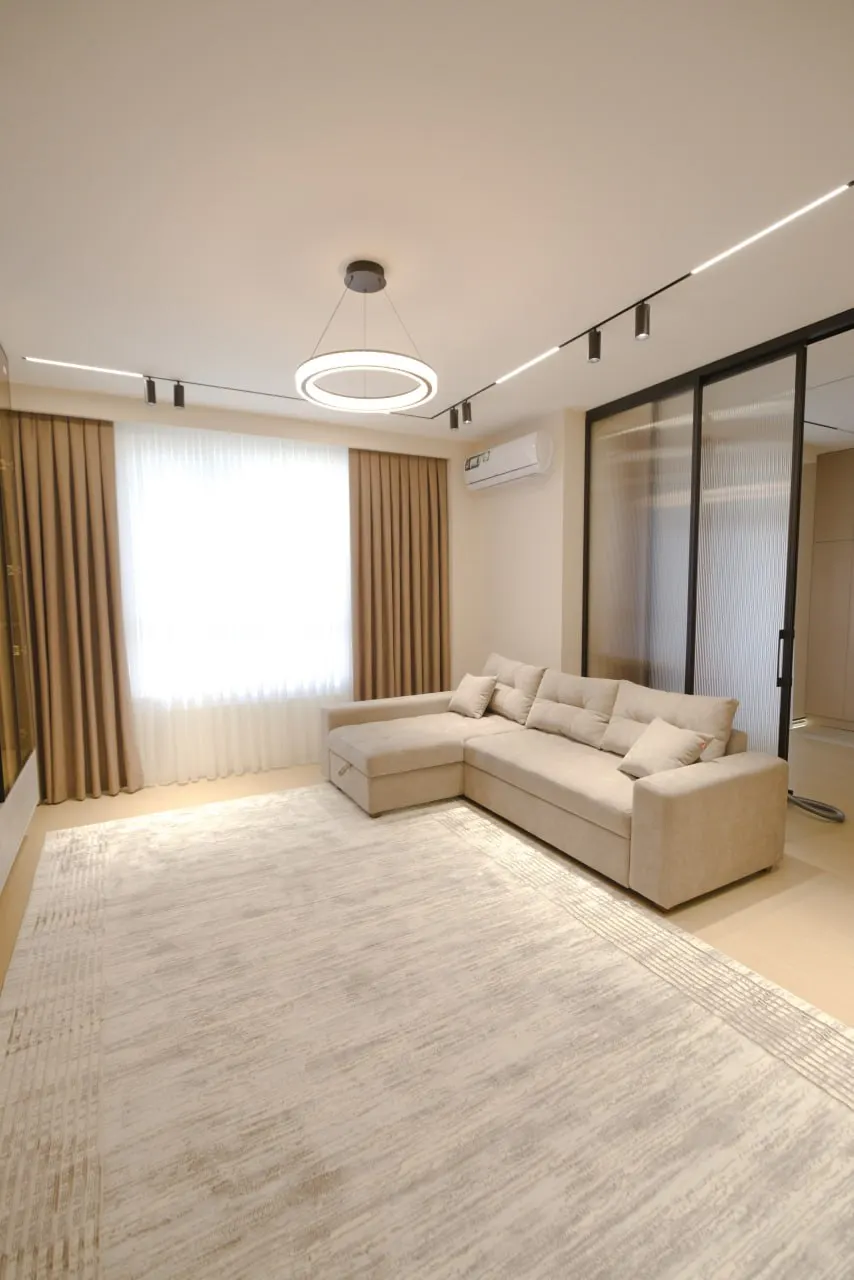 Ijaraga beriladi 2 xonali kvartira, 75 m², 4/8 qavat — Yangihayot tumani