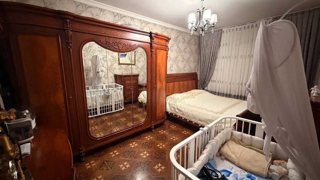 Sotiladi 3 xonali kvartira, 72 m², 4/4 qavat — Mirzo Ulugʻbek tumani