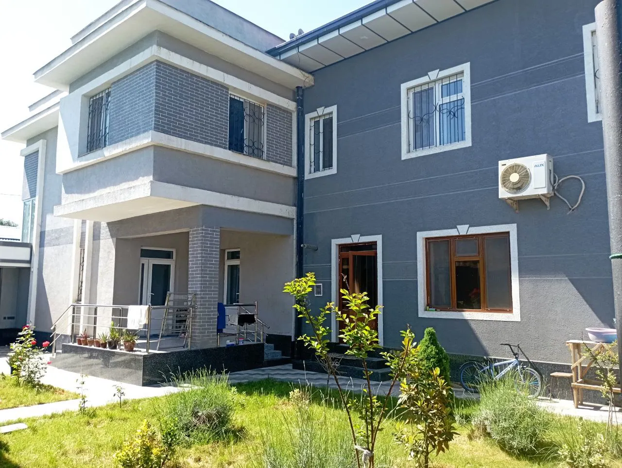 Ижарага берилади 6 хонали ҳовли уй, 4 сотих, 400 м² — Миробод тумани
