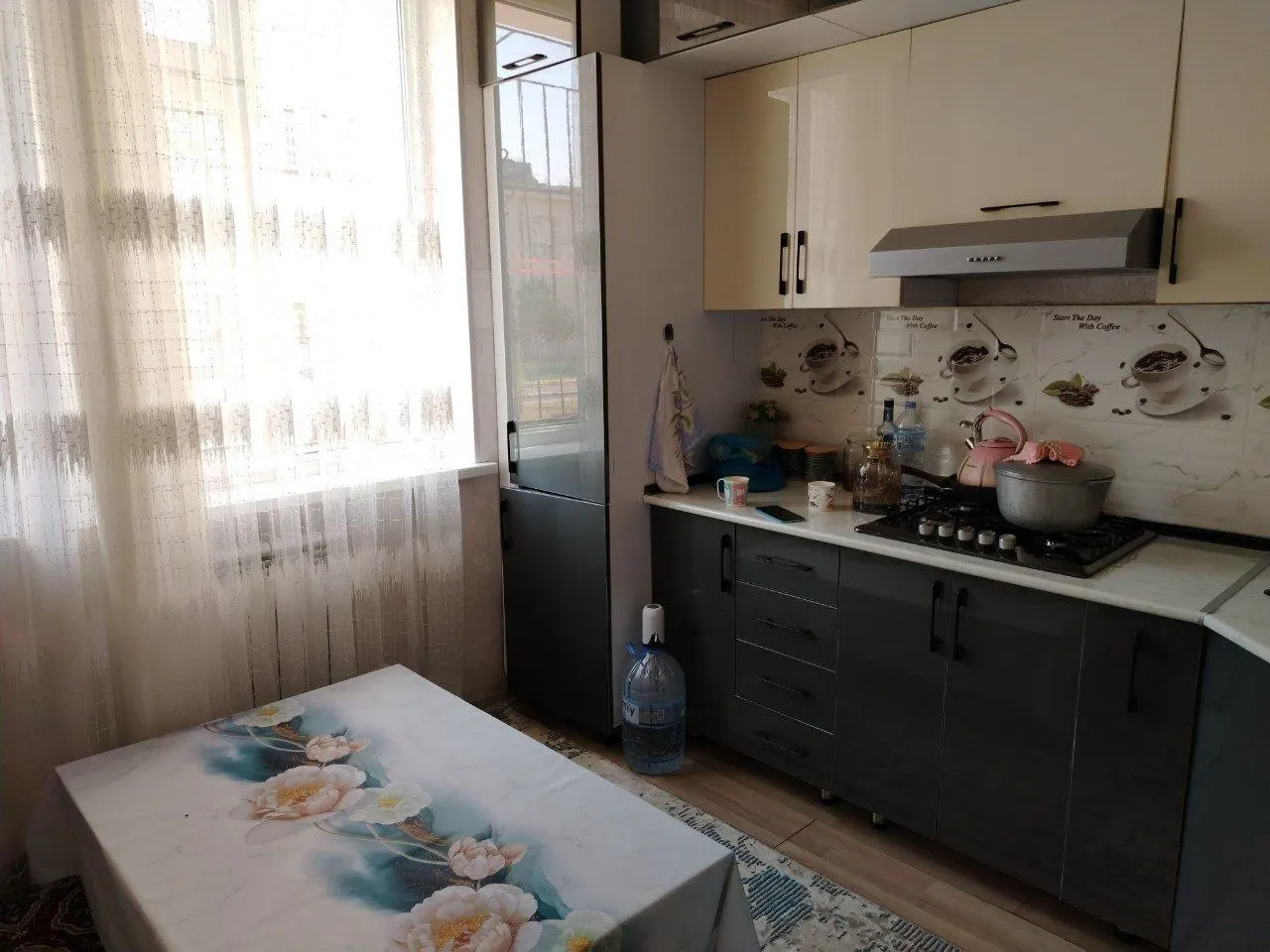 Sotiladi 2 xonali kvartira, 50 m², 1/7 qavat — Sergeli tumani