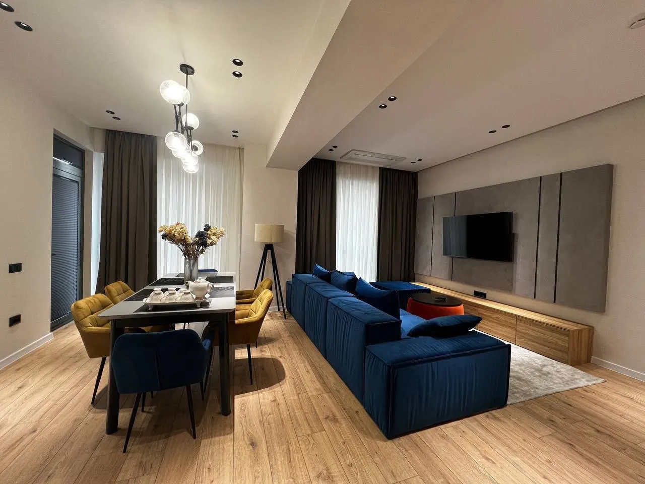 Ижарага берилади 3 хонали квартира, 100 м², 5/25 қават — Мирзо Улуғбек тумани