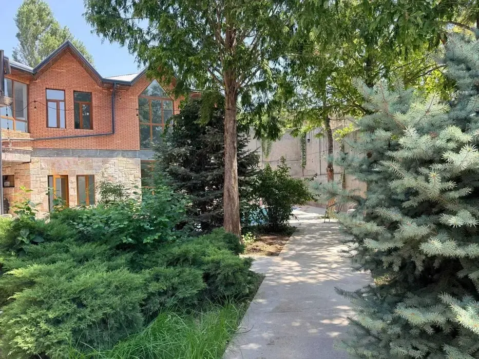 Сдаётся 20-комнатная дача, 6.8 сот., 1200 м², 1/4 этаж — Яшнабадский район