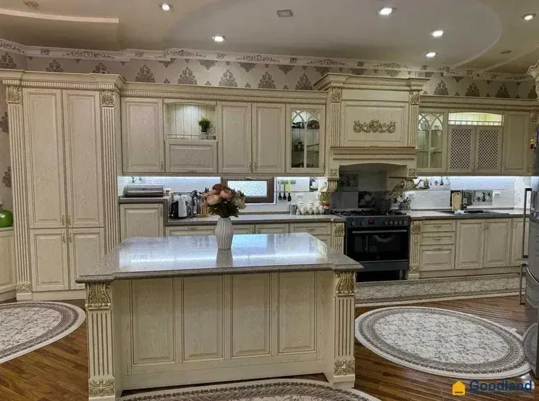 Ижарага берилади 4 хонали квартира, 215 м², 3/5 қават — Мирзо Улуғбек тумани