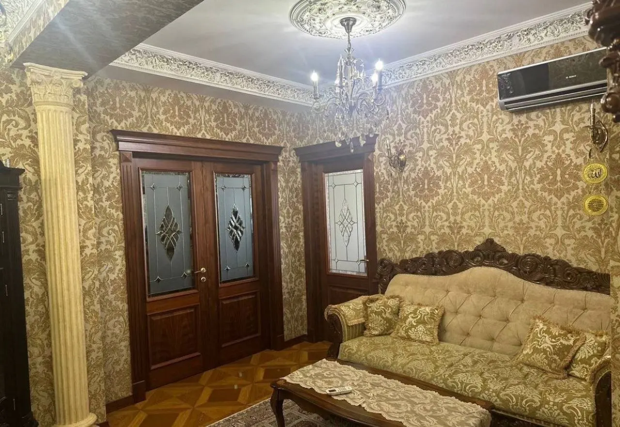 Sotiladi 3 xonali kvartira, 100 m², 5/9 qavat — Yashnobod tumani
