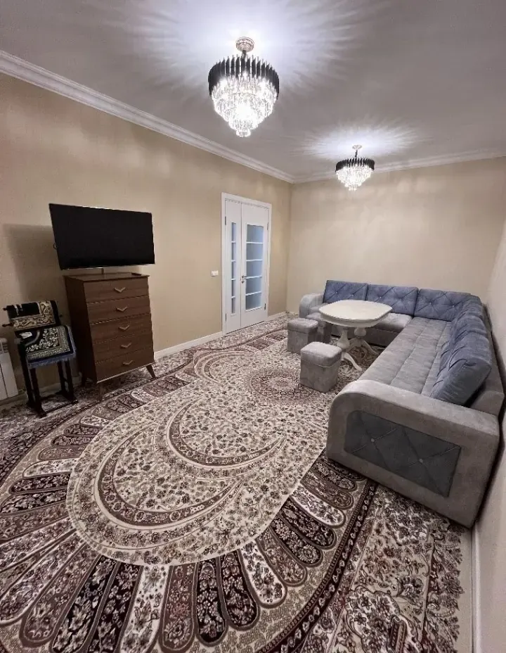 Продаётся 2-комнатная квартира, 64 м², 1/12 этаж — Алмазарский район
