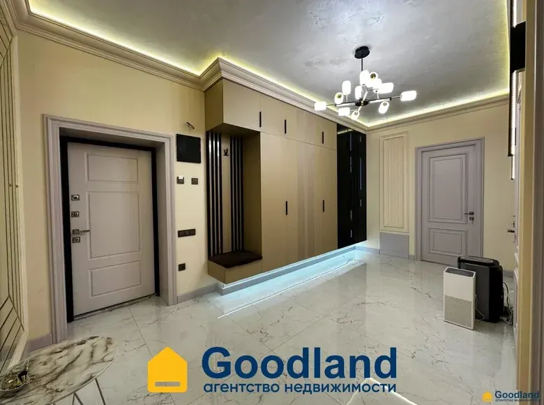 Продаётся 3-комнатная квартира, 100 м², 9/10 этаж — Шайхантахурский район